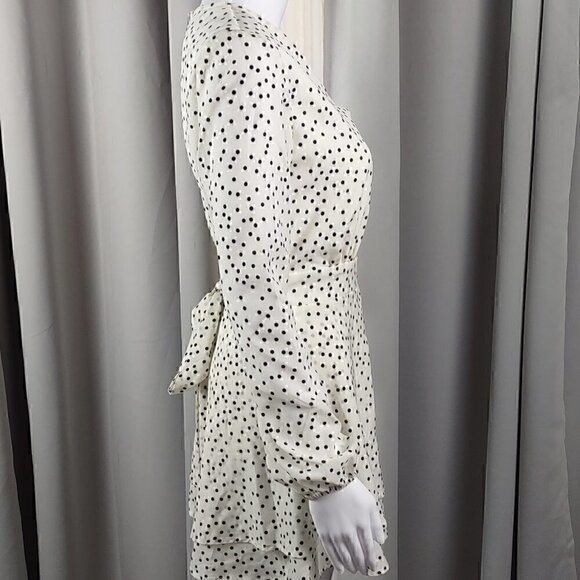 Zaful Black & White Spotted Belted Peplum Ruffle Bottom Romper Size 4 NWT - Picture 2 of 13